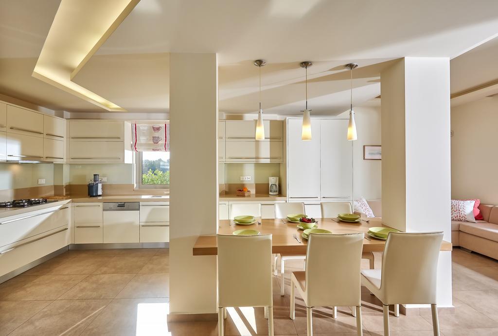 Evergreen Villa