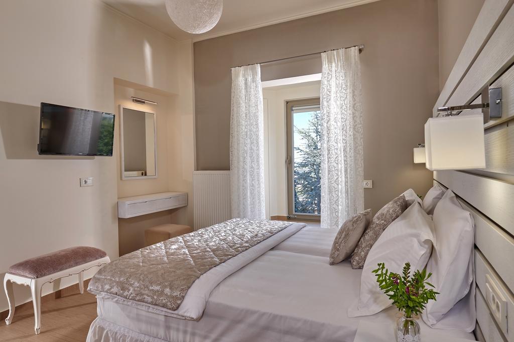 Evergreen Villa *